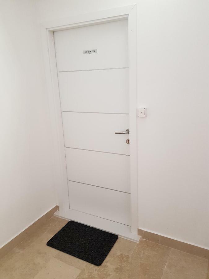 Blue Star Apartment Premantura Luaran gambar