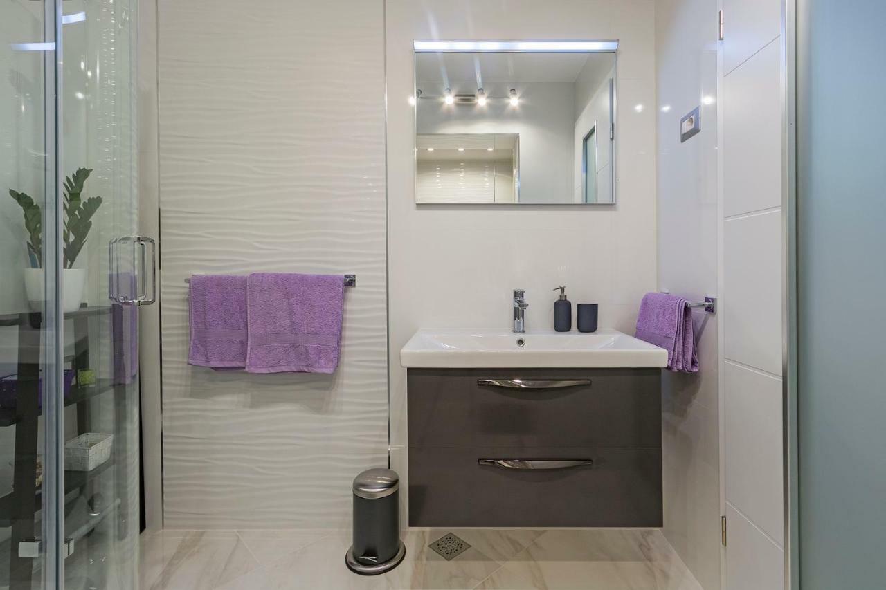 Blue Star Apartment Premantura Luaran gambar